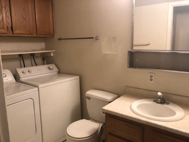 Washer & Dryer - 72 880 N