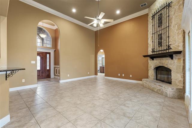 Building Photo - 389 Scenic View Dr