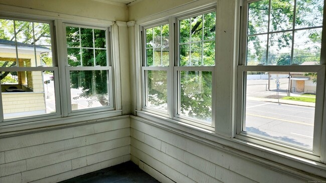 Building Photo - 1164 New Britain Ave