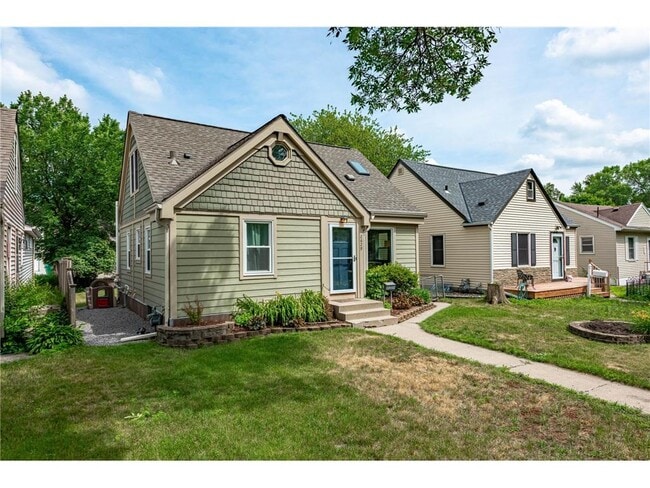 Building Photo - 2629 Idaho Ave S