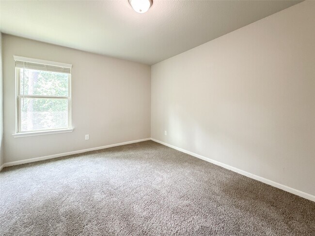 Building Photo - 105 Camelot Pl Ct