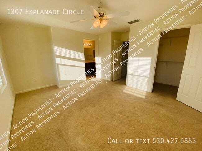 Building Photo - 1307 Esplanade Cir