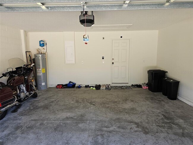 Building Photo - 32 Ramrock Ln