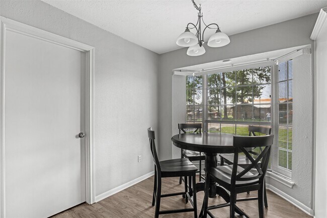 Building Photo - 24531 Whitesail Dr