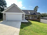 Building Photo - 27 Shropshire Dr