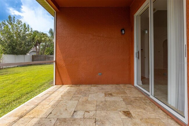 Building Photo - 18120 Palm Breeze Dr