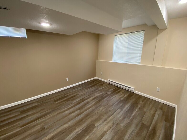 Bedroom 4 - 1305 Vine St