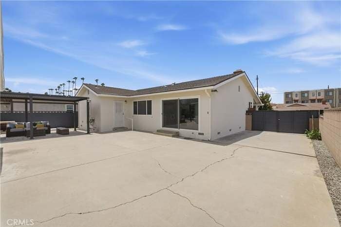 Building Photo - 17901 Martha Anne Dr