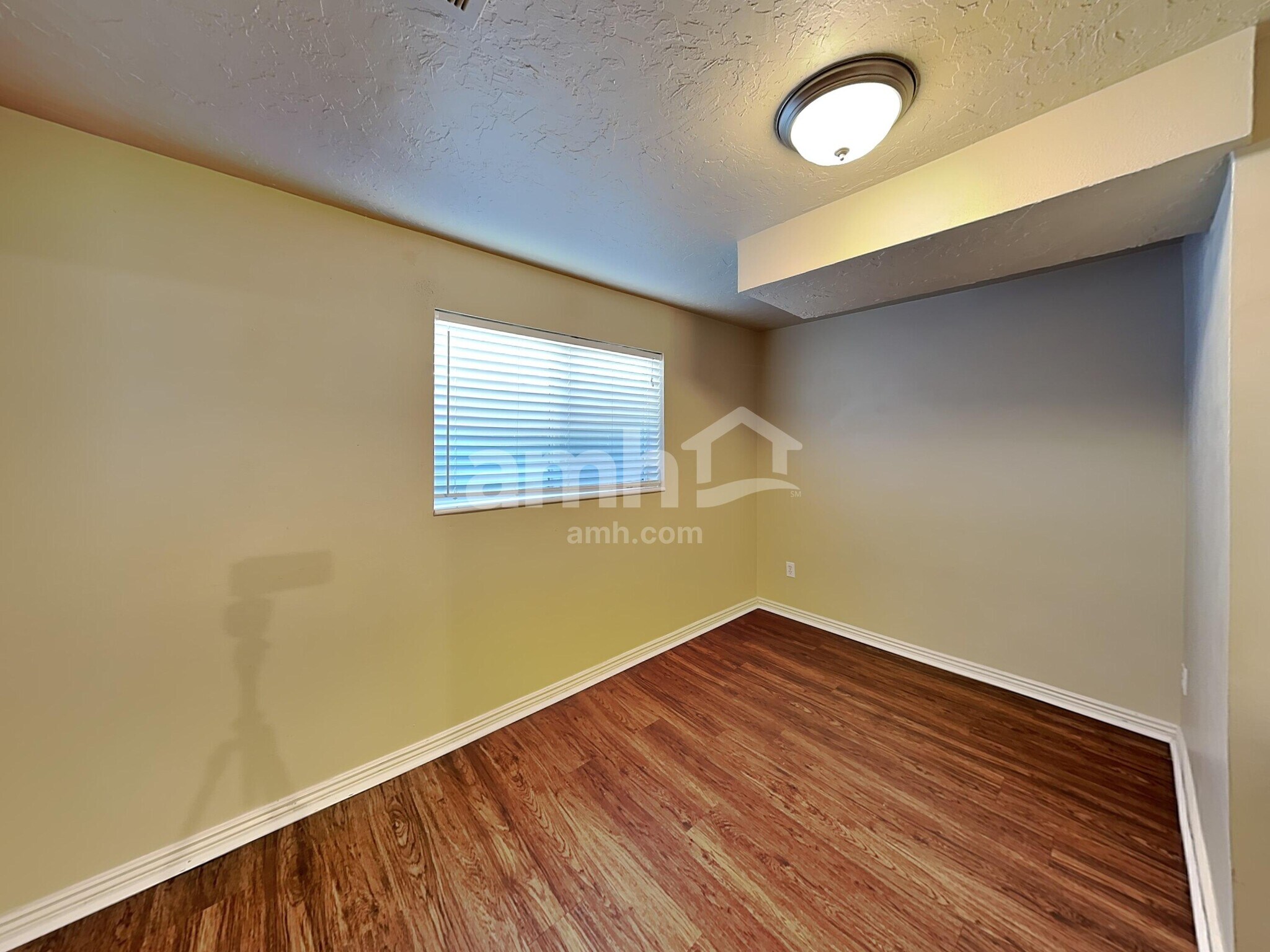 Building Photo - 373 W 2200 N