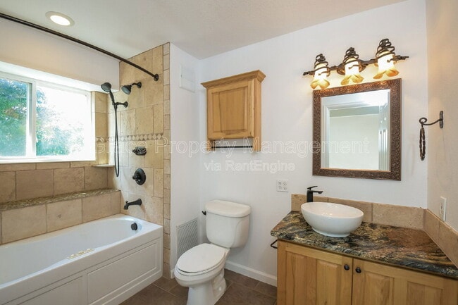 Building Photo - 10571 W 83rd Pl