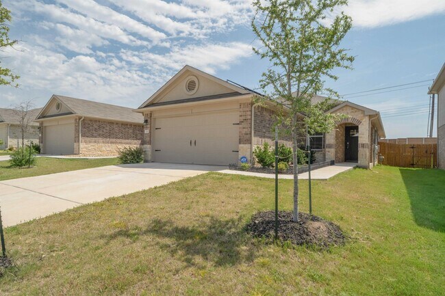 Building Photo - 125 Frederick Dr