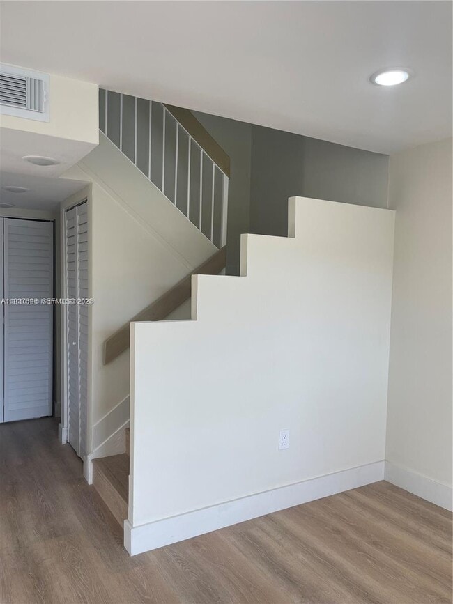 Building Photo - 475 NW 85th Ct