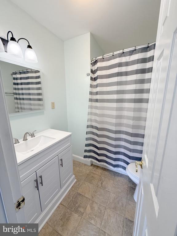 Building Photo - 9424 Sea Breeze Ct