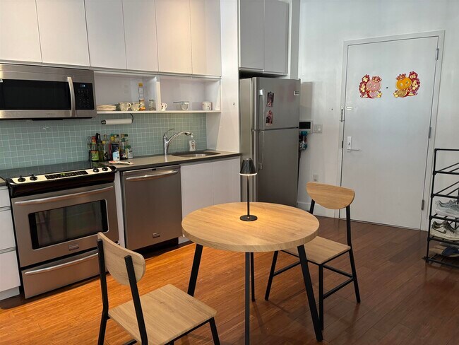 Building Photo - 217 Newark Ave