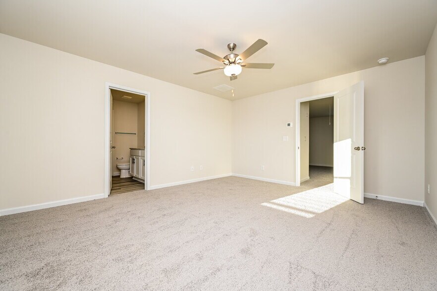 Building Photo - 284 Limestone Cir