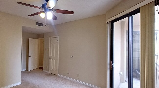 Building Photo - 3350 McCue Rd