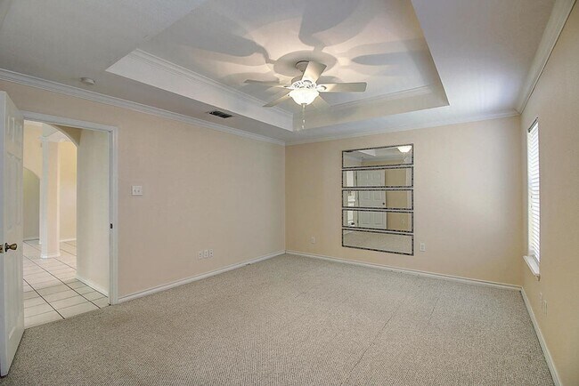 Building Photo - 3805 Julia Cir