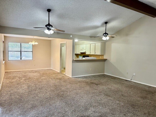 Building Photo - 201 Hickory Hill Dr