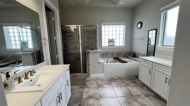 Building Photo - 4557 El Paso Dr