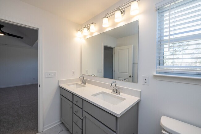 Building Photo - BRAND NEW 3BD/2.5 Home in Stonebridge- MOVE IN READY!