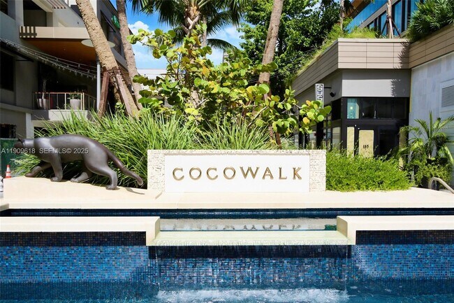 Building Photo - 2678 Tigertail Ave