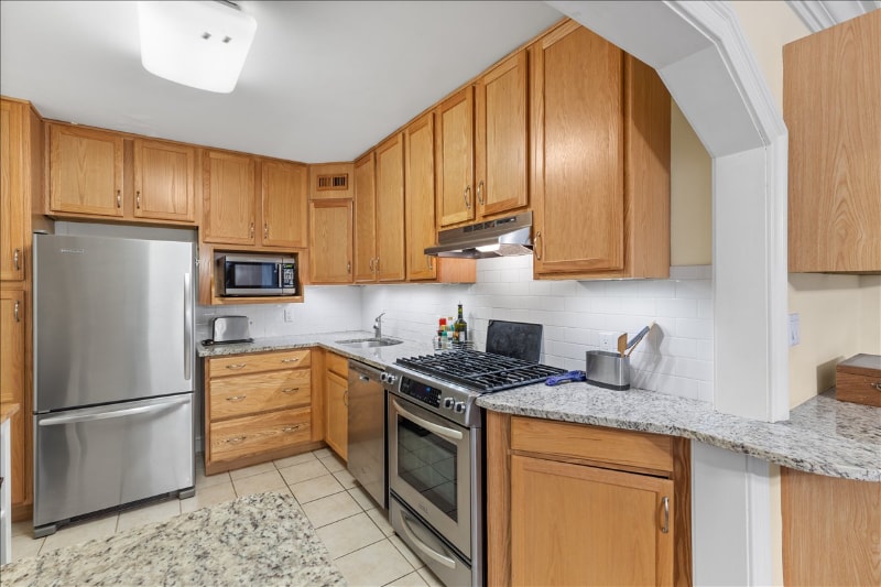 Building Photo - 5101 River Rd