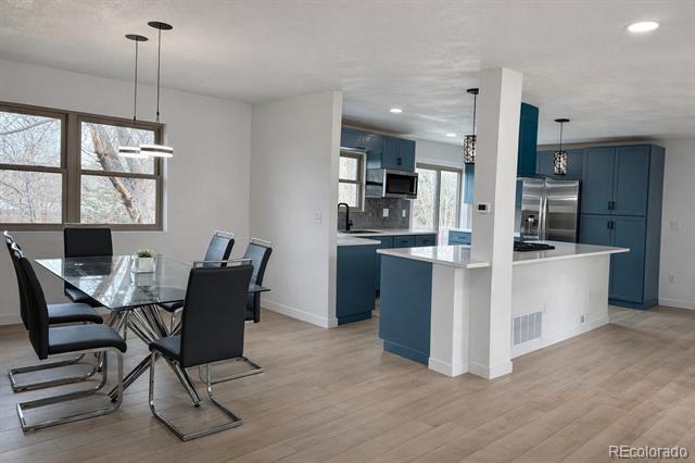 Building Photo - 6726 S Dahlia Ct