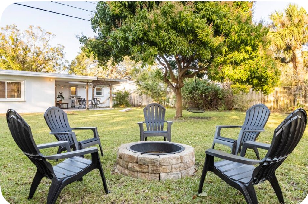 Building Photo - 1447 Caribbean Dr