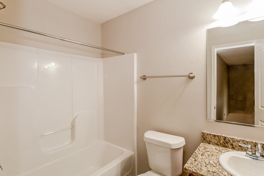 Building Photo - 10060 Nolton Cir