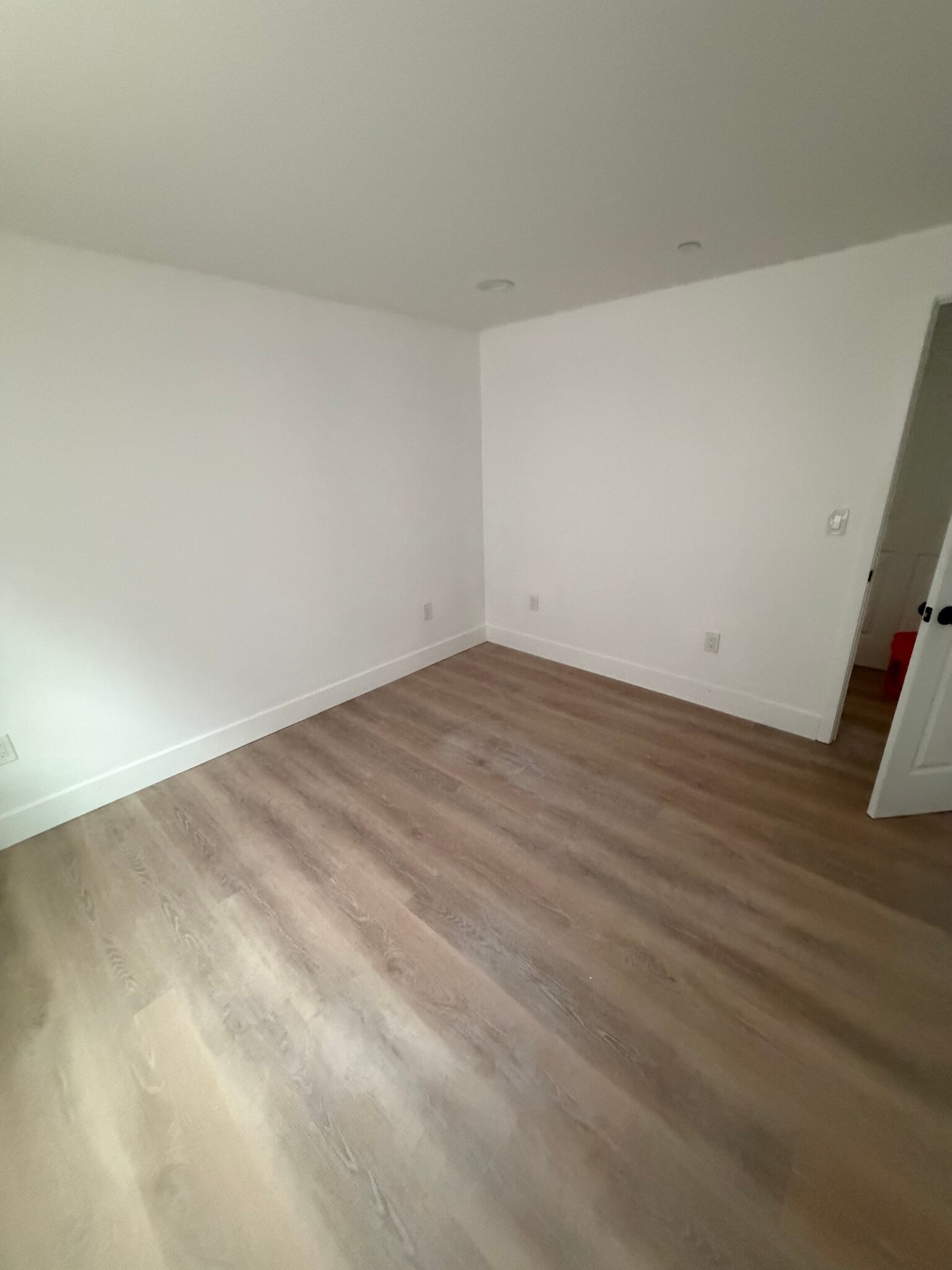 Building Photo - 212 S Orange Ave