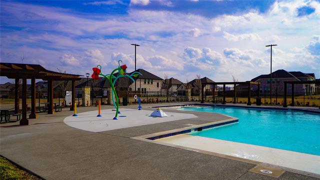 Building Photo - 5315 Tupper Ave