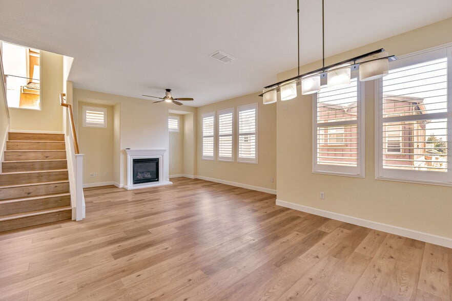 Building Photo - 2678 Deerwood Dr