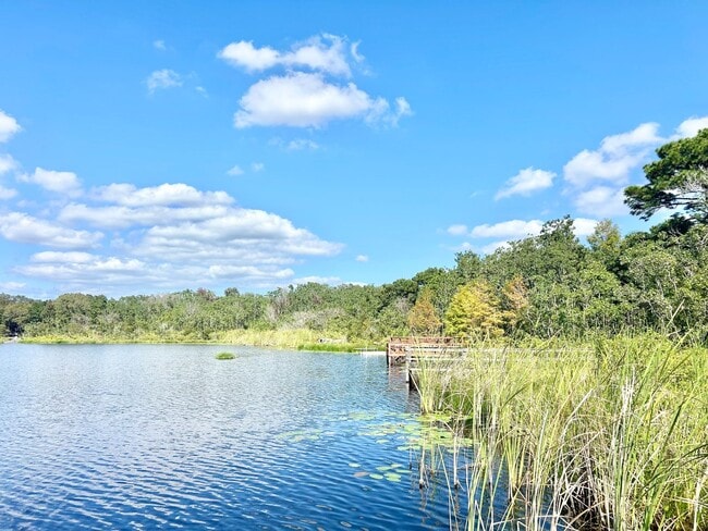 Building Photo - Amazing Dream Home with Water View and Pri...