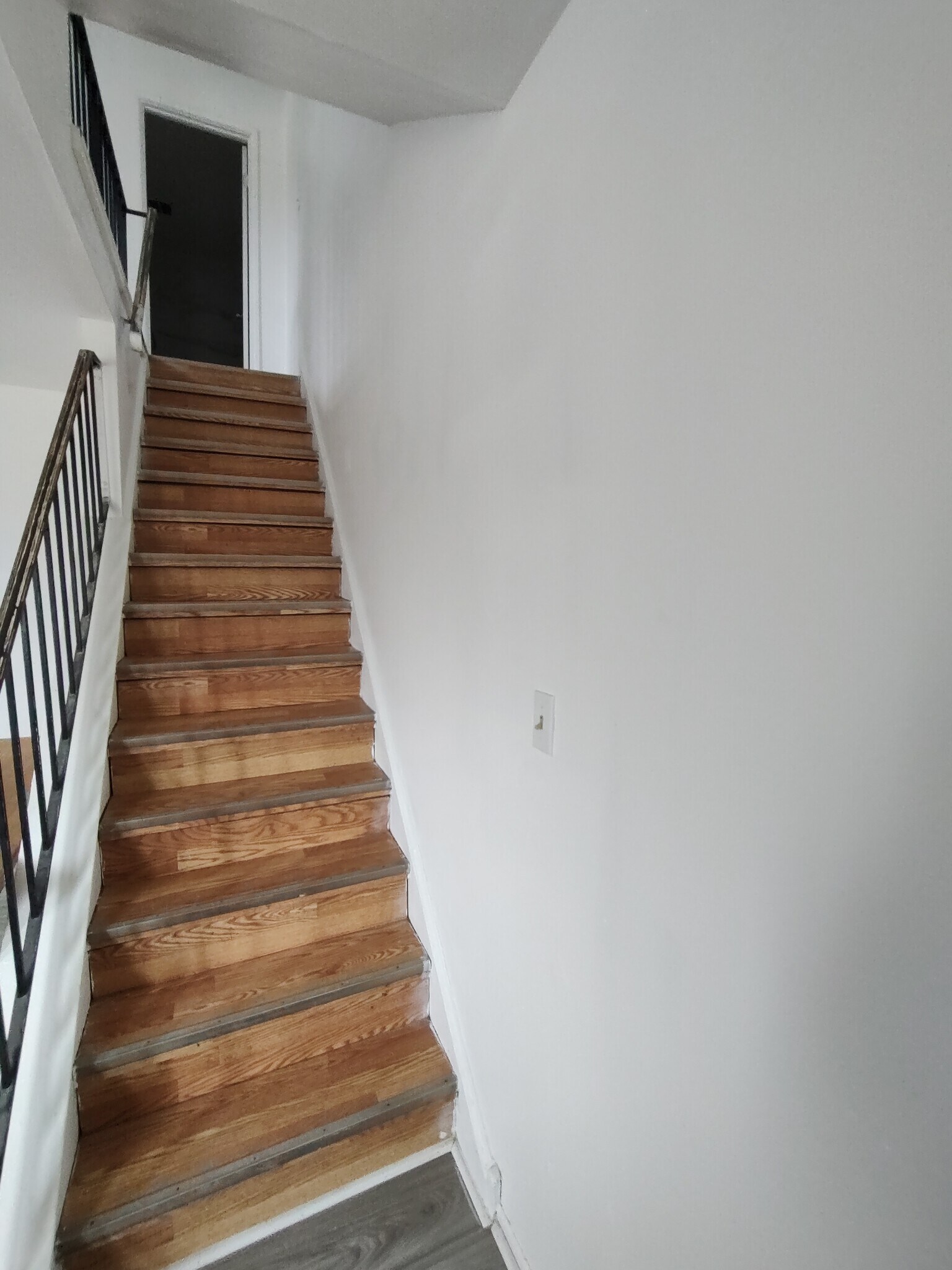 Building Photo - 161 N Ohio St