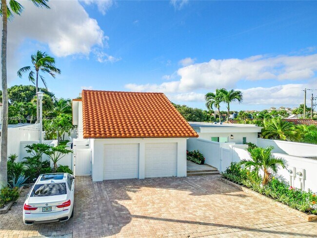 Building Photo - 104 Angelfish Ln