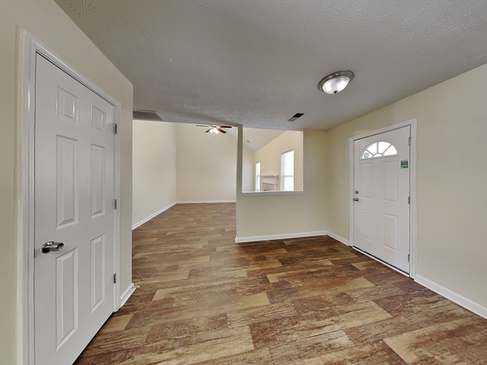 Building Photo - 2770 Field Spring Dr