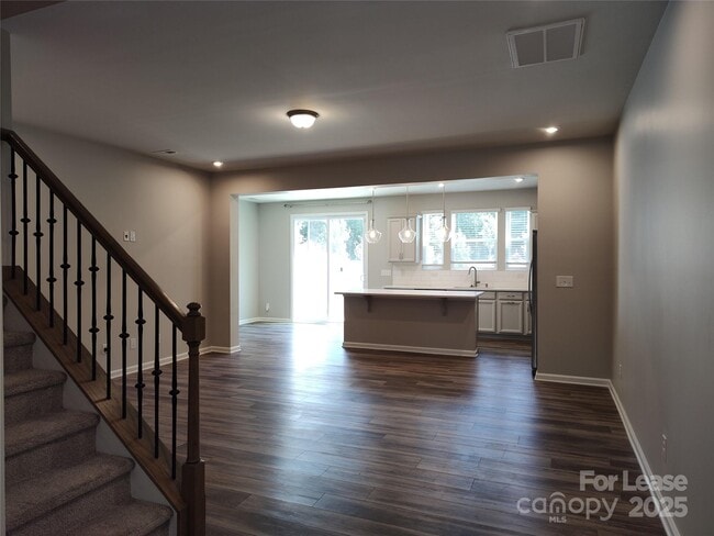 Building Photo - 8114 Overmeadow Ln