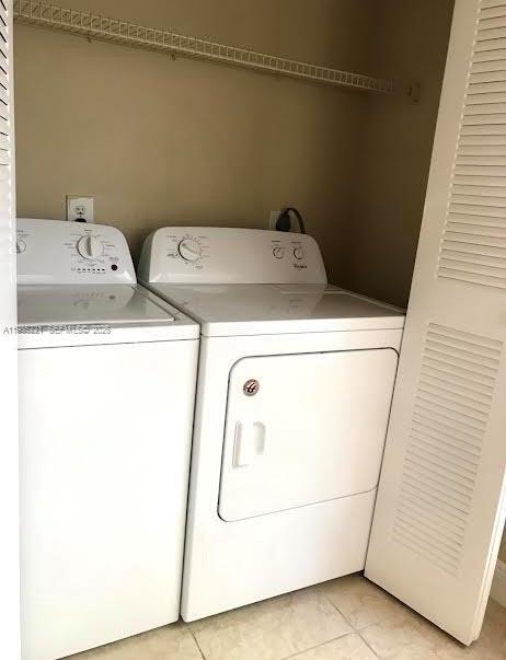 Building Photo - 417 Vista Isles Dr