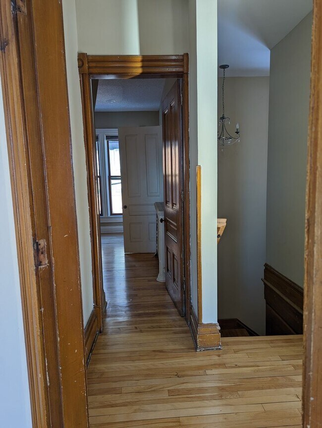 Building Photo - 653 5th St E