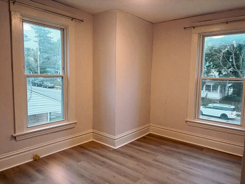 Building Photo - 863 M.L.K. Jr St SE