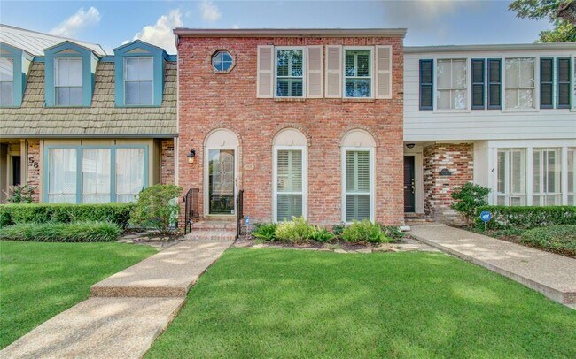 Primary Photo - 5839 Sugar Hill Dr