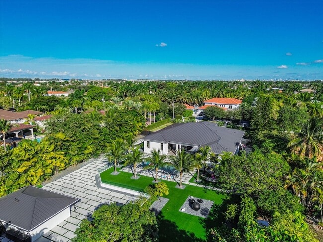 Building Photo - 250 NW 129th Ave