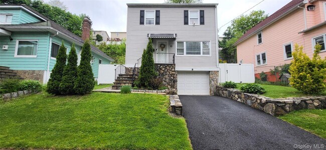 Building Photo - 85 Bushey Ave