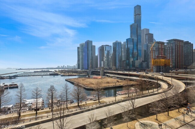 Building Photo - 505 N Lake Shore Dr