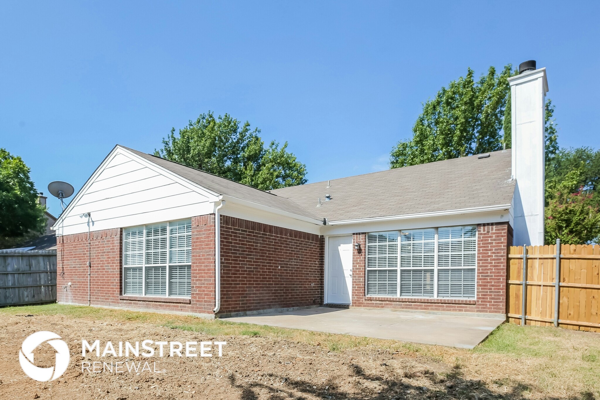 Building Photo - 6820 Lyndale Dr