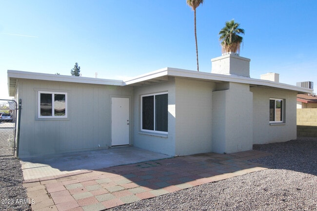 Building Photo - 3236 W Desert Cove Ave