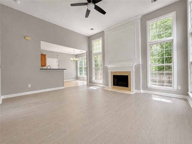 Building Photo - 1707 Hidden Pond Cir