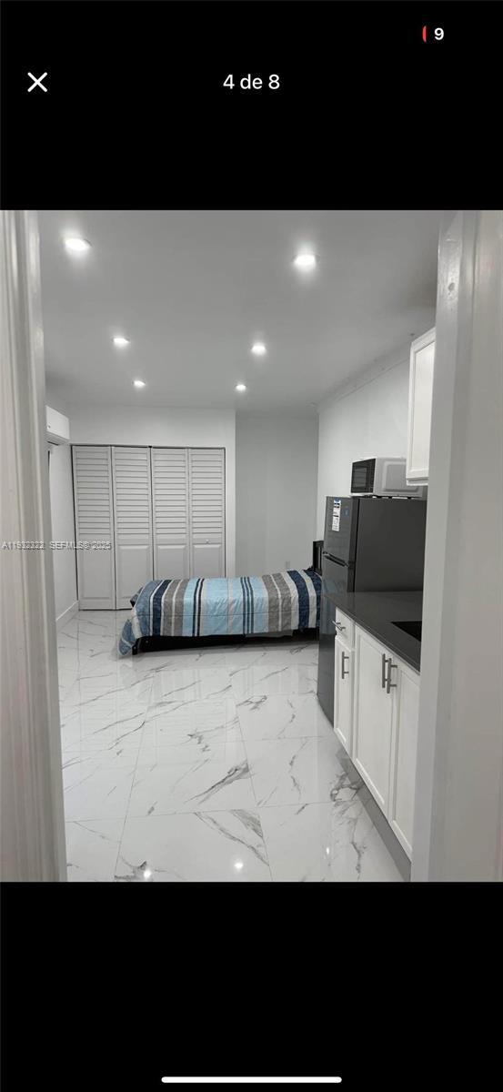 Building Photo - 1023 NW 3rd Ave