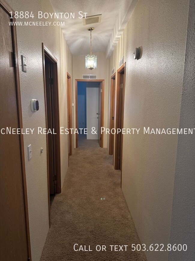 Building Photo - 18884 Boynton St