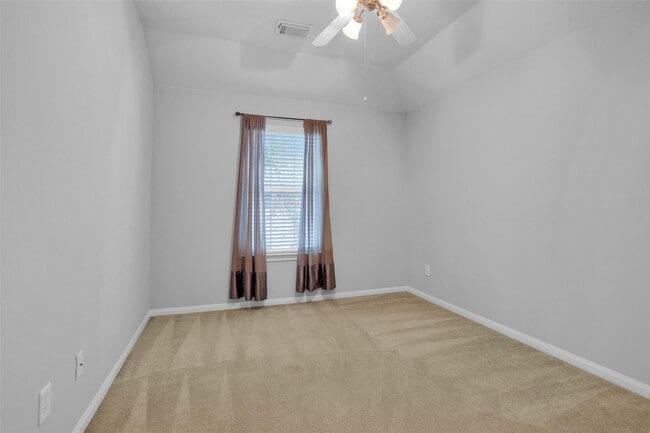 Building Photo - 26 Valewood Pl